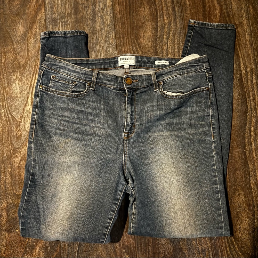 William Rast Skinny Jeans sz 32